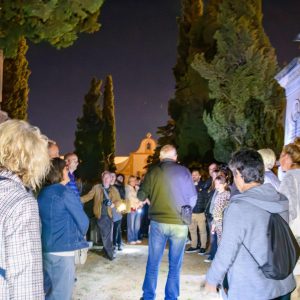 Visita nocturna al Cementiri de Torredembarra