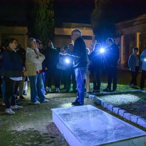 Visita nocturna al Cementiri de Torredembarra